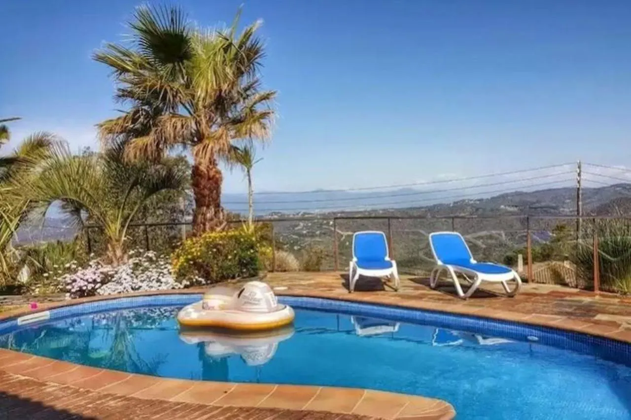 Villa Roselles Lloretholiday Lloret de Mar 0*,  Spain